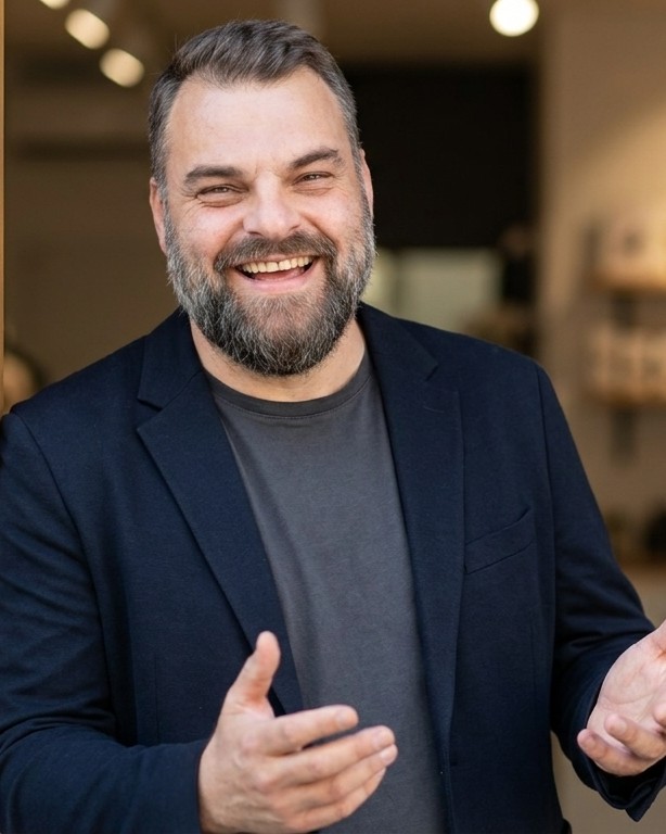 Christian Rill im Studio-Porträt
